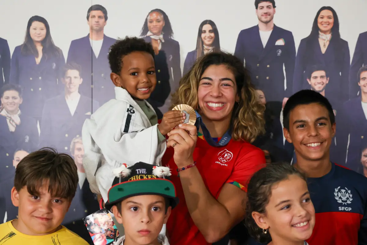 A judoca Patrícia Sampaio na chegada a Lisboa