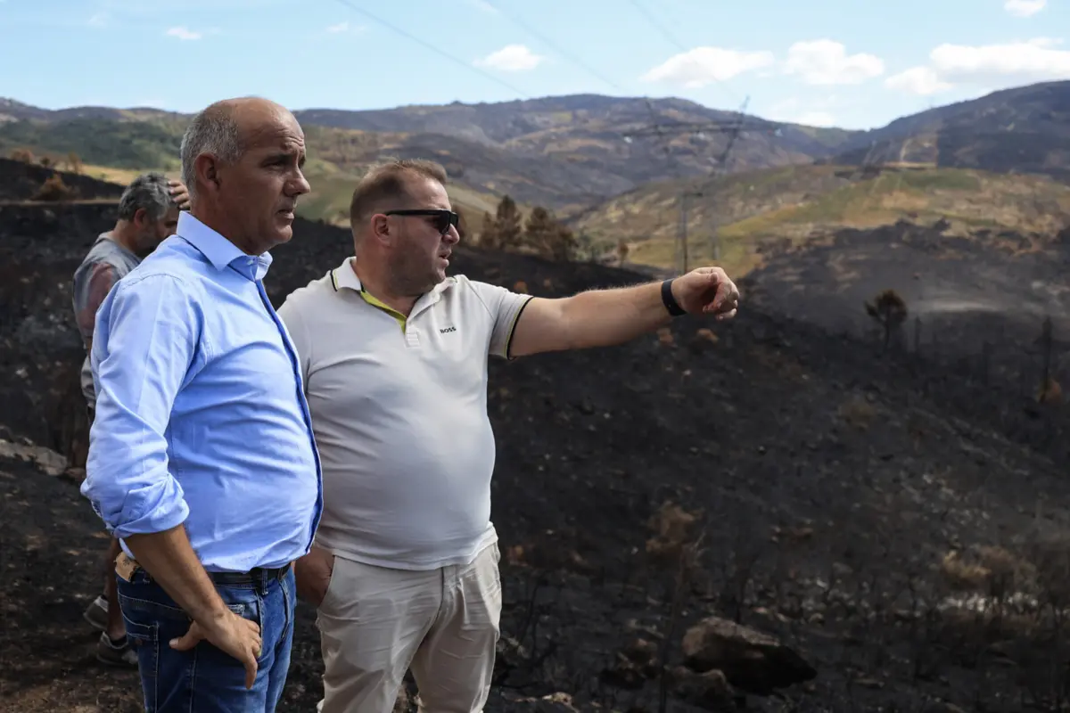 Imagem de contexto do artigo Raimundo "incrédulo" perante voto contra do PS para debate no Parlamento: para os socialistas "nunca é altura para nada"