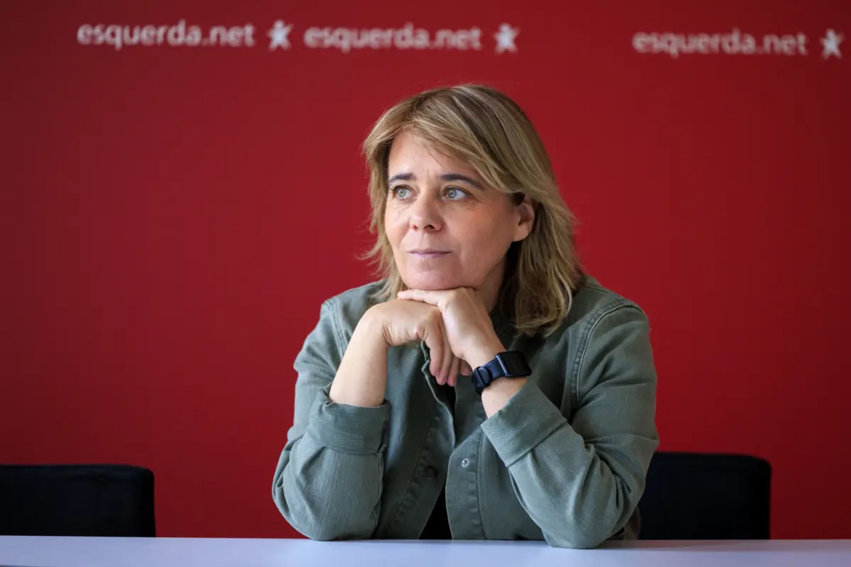 Imagem de contexto do artigo "Políticas contraditórias e ineficientes." Catarina Martins critica Estado que falha "ao sabor de apetites gananciosos"