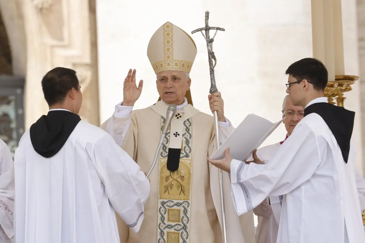Imagem de contexto do artigo Marcelo diz que Portugal "espera" visita papal e oferece rosário de Fátima a Leão XIV