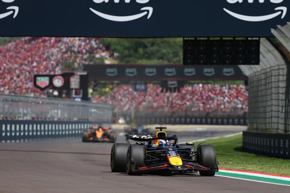 Imagem de contexto do artigo Max Verstappen vence GP de Emilia-Romagna e relança-se no Mundial de Fórmula 1
