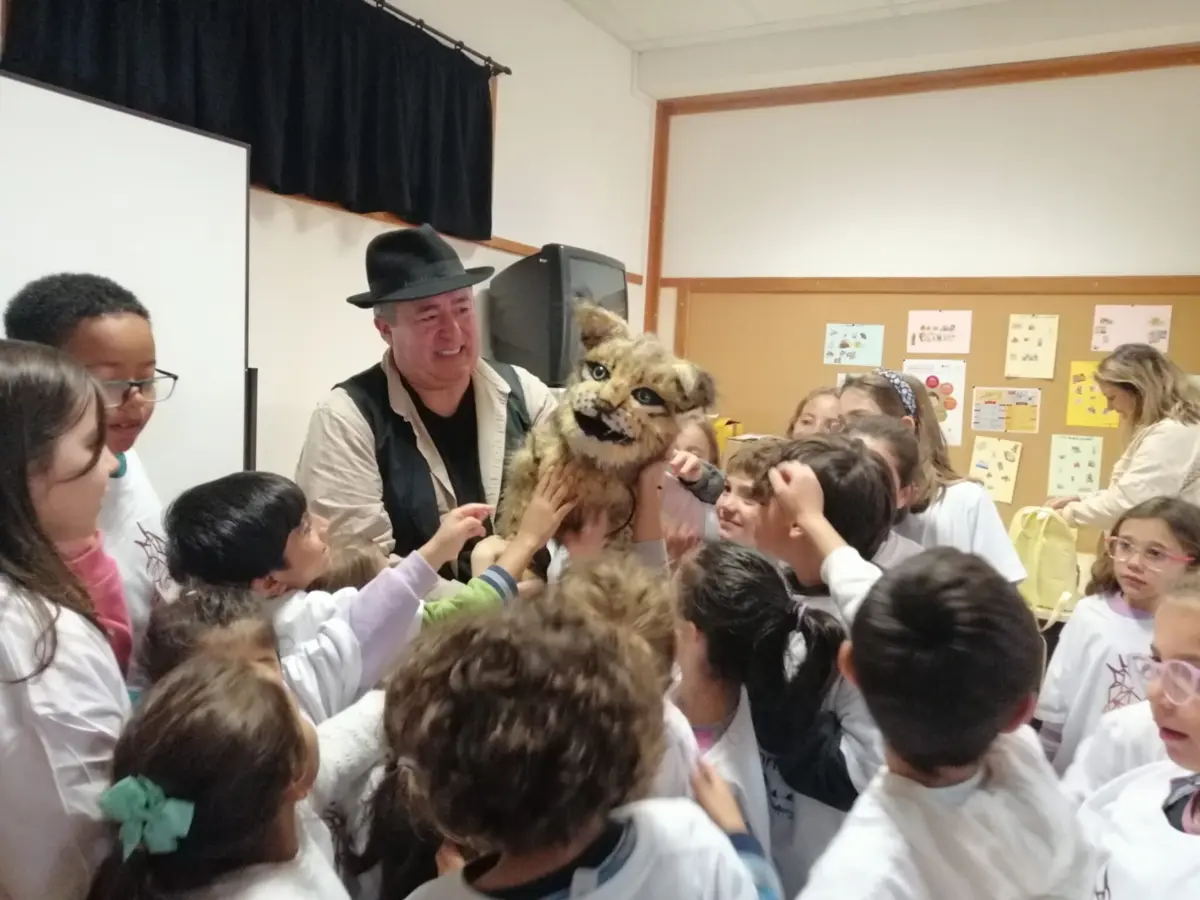 Imagem de contexto do artigo “Somos poucos e estamos em risco de desaparecer.” Como uma marioneta está a alertar populações para a defesa do lince ibérico