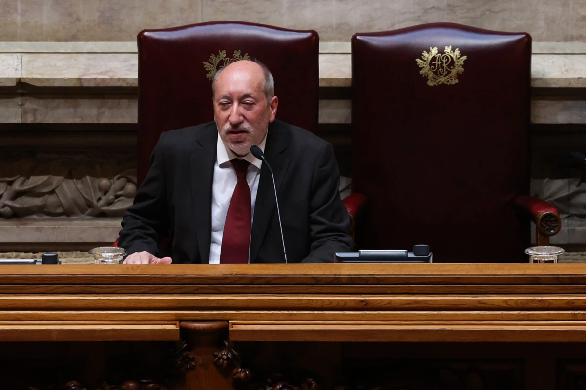 Imagem de contexto do artigo À segunda volta, Francisco Assis e Aguiar-Branco falham eleição para presidente da AR. Nova eleição amanhã