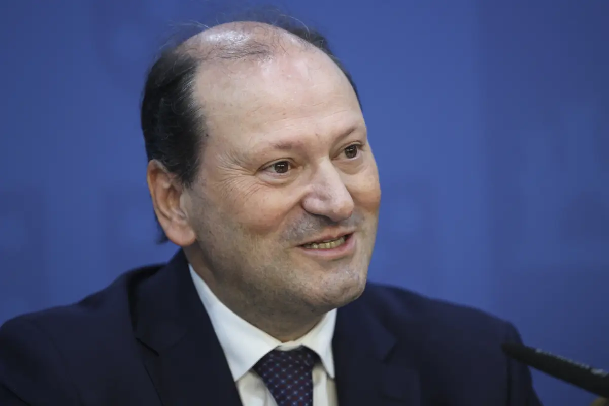 Imagem de contexto do artigo Secretário de Estado do Trabalho remete para pediatras e concertação social discussão sobre amamentação