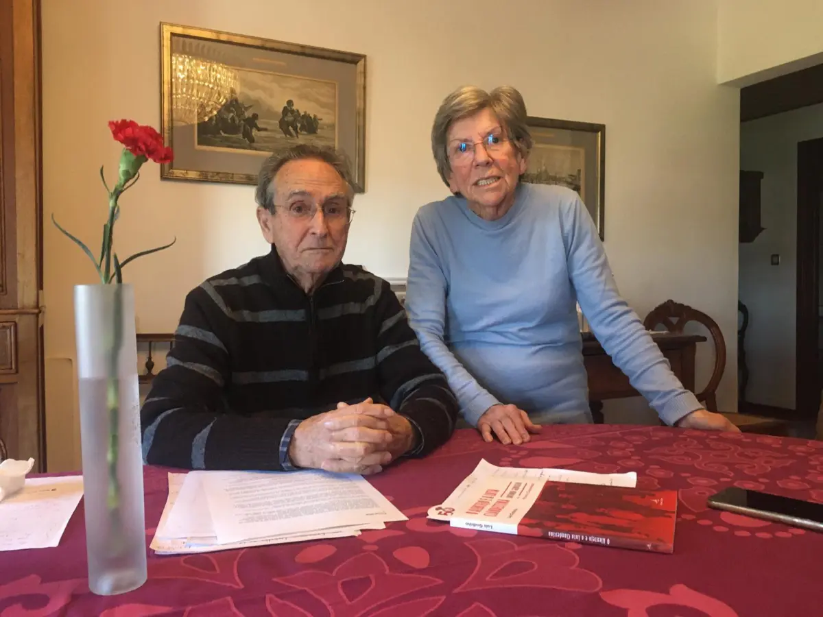 Imagem de contexto do artigo O casal que Abril uniu e a família que Abril separou