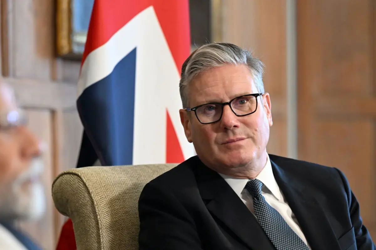 Imagem de contexto do artigo Keir Starmer anuncia reunião de emergência com França e Alemanha