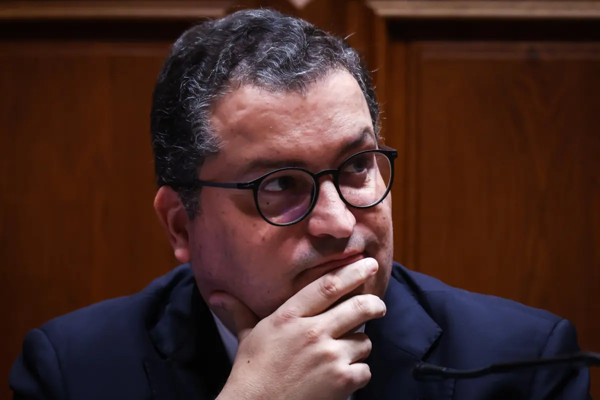 Imagem de contexto do artigo Miranda Sarmento diz que número de funcionários públicos não pode continuar a aumentar