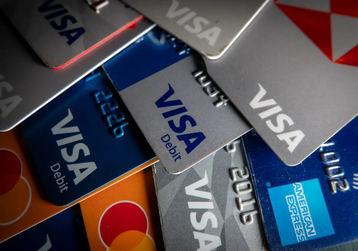 Imagem de contexto do artigo PJ deteve dez pessoas e desmantelou rede de clonagem de cartões bancários: prejuízo patrimonial de 450 mil euros