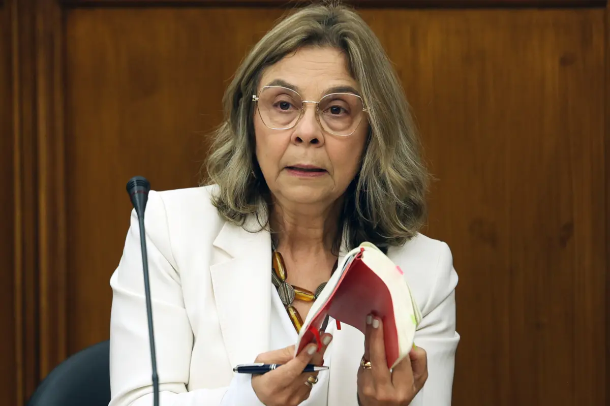 Ana Paula Martins, ministra da Saúde