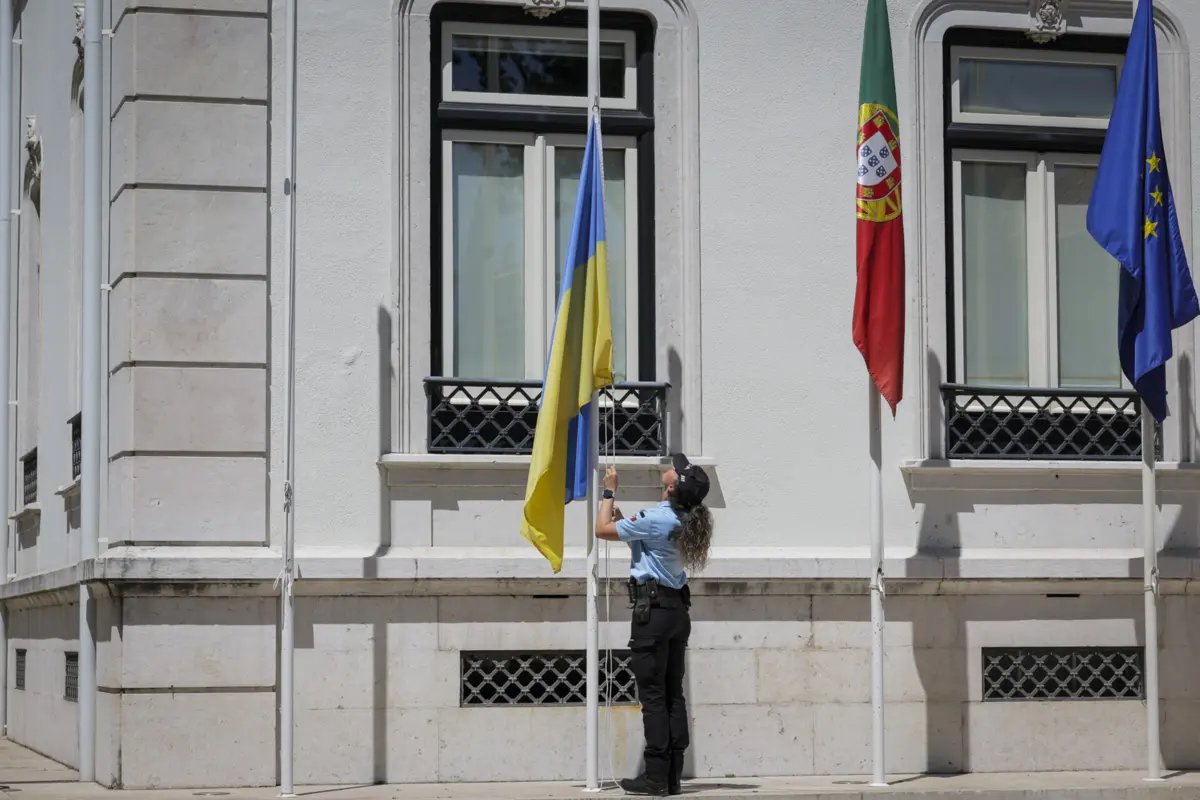 Imagem de contexto do artigo Recebem chamadas com pedidos de informação bancárias em russo: ucranianos em Portugal queixam-se de violação de dados