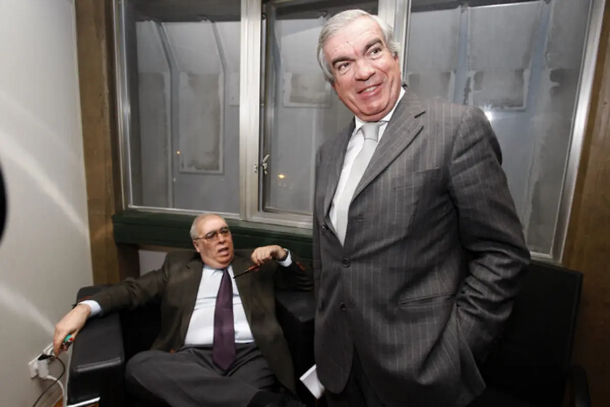 Imagem de contexto do artigo Censura já deu maioria absoluta ao PSD, agora "onda de simpatia" não existe: ex-ministros recusam repetição da história