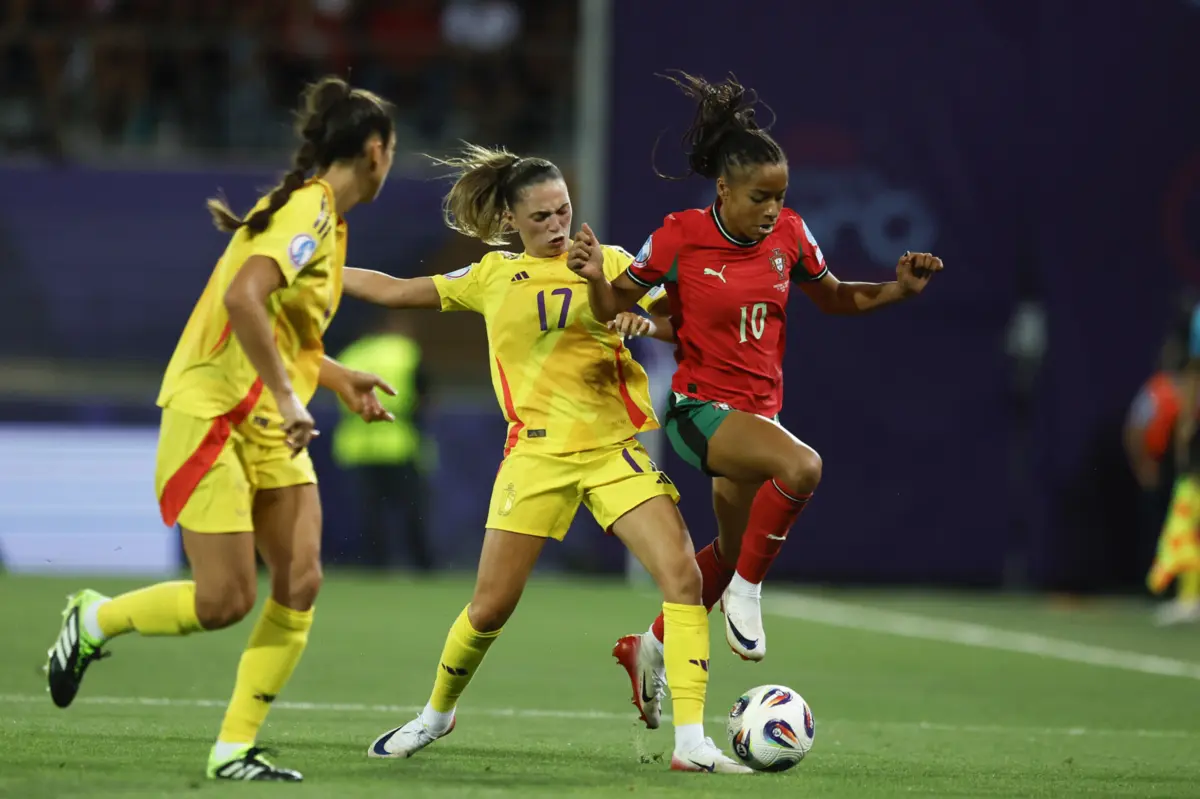 Imagem de contexto do artigo Não há mar na Suíça para estas navegadoras. Portugal perde com a Bélgica e está fora do Euro feminino