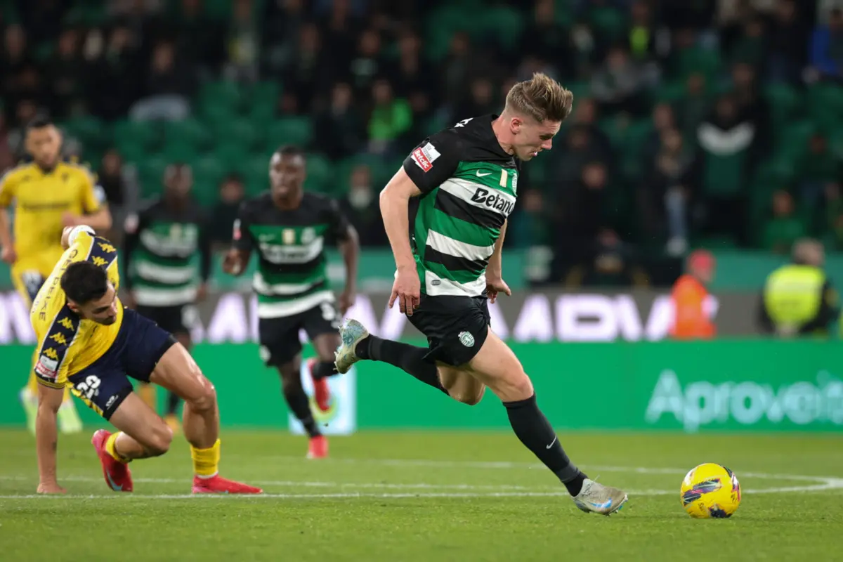 Gyökeres marcou dois golos frente ao Estoril