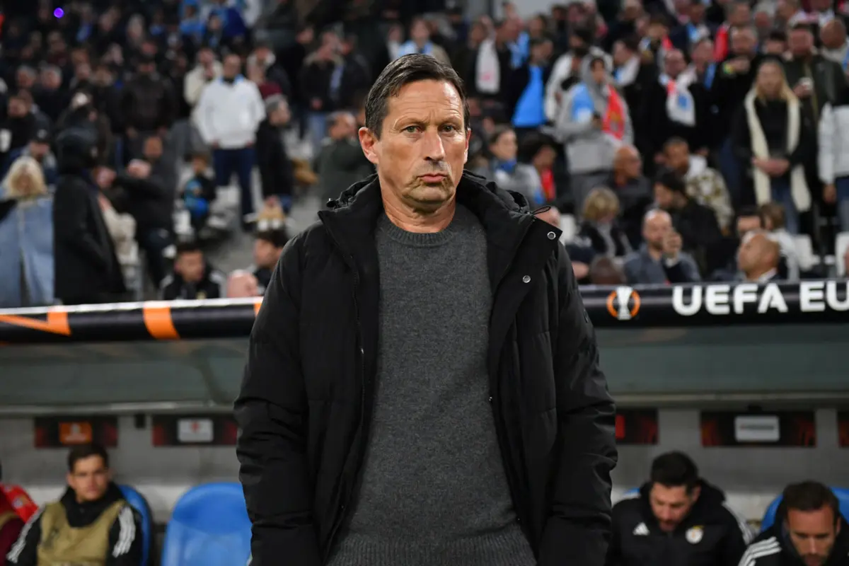 Imagem de contexto do artigo "Fiquem em casa." Schmidt rejeita recuperar relação com "dez pessoas" que insultaram o Benfica