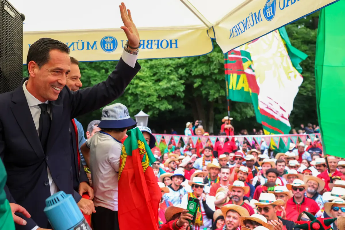 Imagem de contexto do artigo "Trabalho foi extraordinário." Proença confirma que Martínez vai continuar como selecionador no Mundial