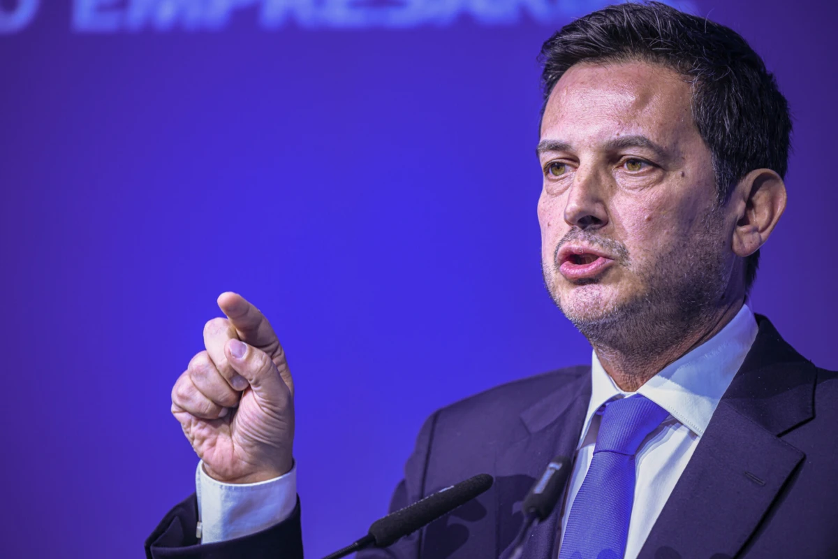 Imagem de contexto do artigo IL denuncia "problemas de remuneração" em todas as áreas da função pública