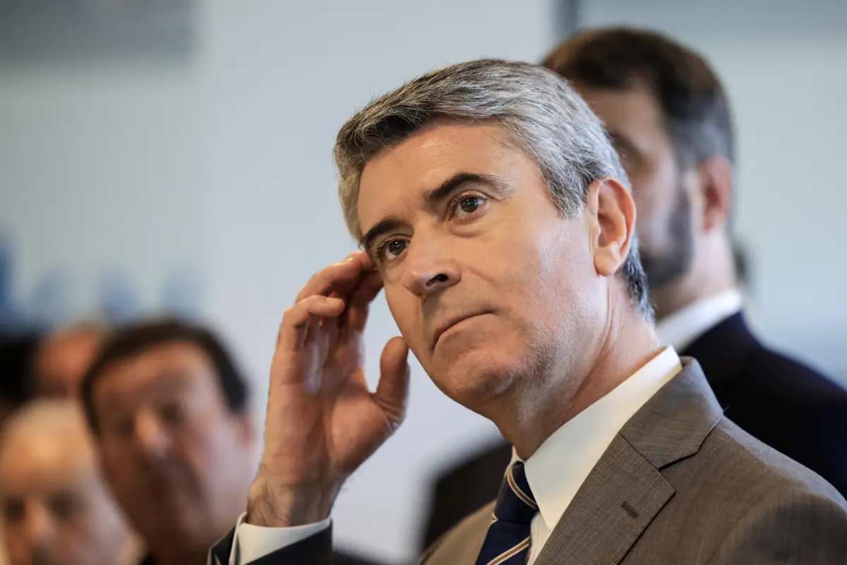 Imagem de contexto do artigo PS propõe soluções para habitação em carta enviada a Montenegro