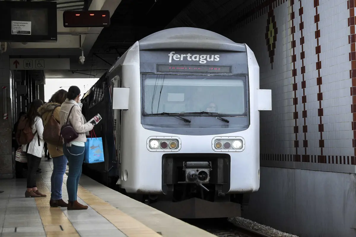 Imagem de contexto do artigo Retomada circulação de comboios entre Setúbal e Pinhal Novo após avaria, Fertagus alerta para "atrasos"