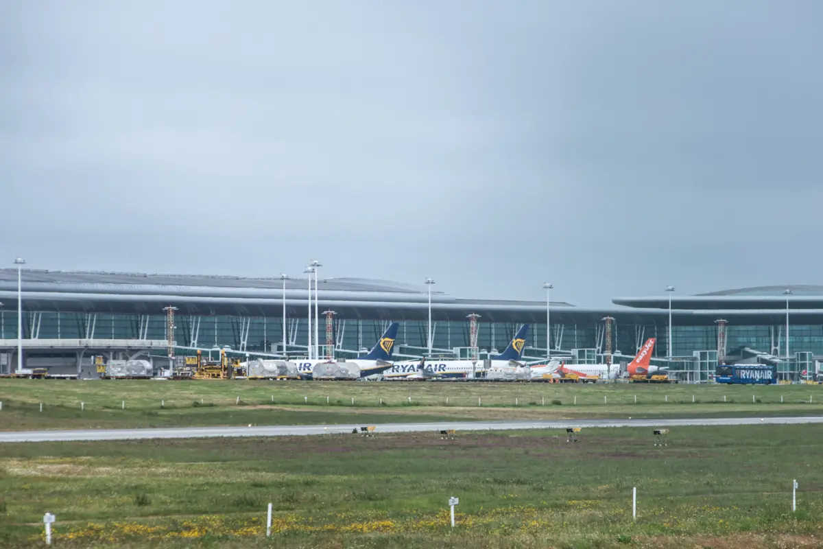 Imagem de contexto do artigo Operação no Aeroporto do Porto já decorre "sem restrições"