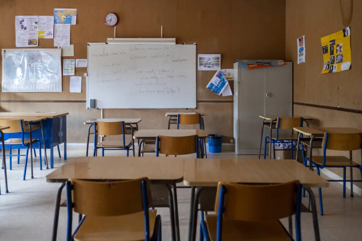 Imagem de contexto do artigo Apoio até 300 euros para professores deslocados