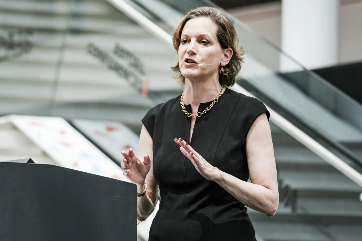 Anne Applebaum