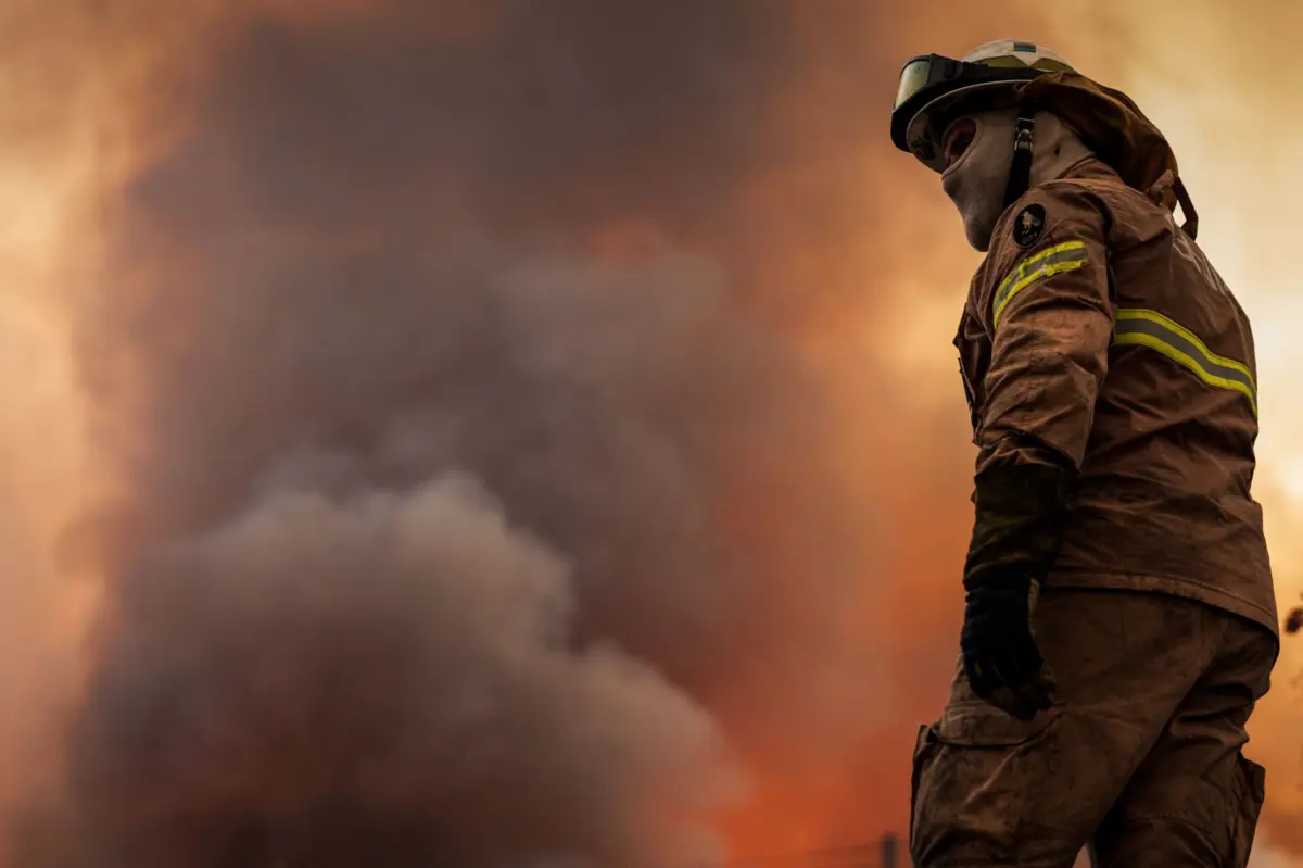 Imagem de contexto do artigo Operacionais combatem incêndio "bastante intenso" em Ponte da Barca: fogo evolui na direção de Cidadelhe e Serra Amarela