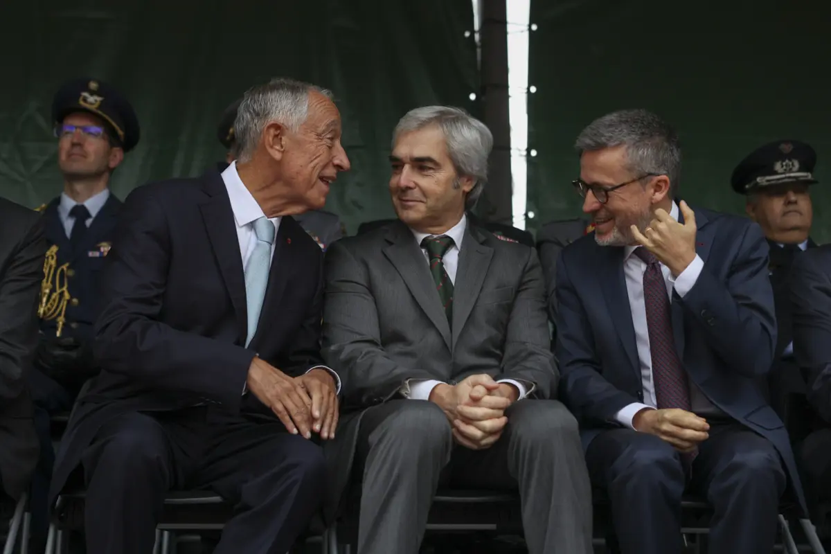 Marcelo Rebelo de Sousa (à esquerda), Nuno Melo (ao centro) e Carlos Moedas