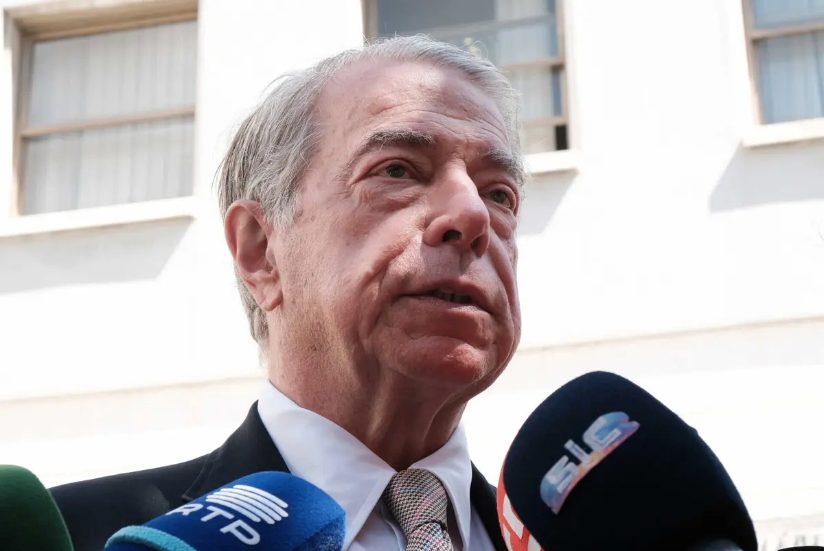 Imagem de contexto do artigo Ricardo Salgado e Álvaro Sobrinho vão a julgamento no processo BES Angola