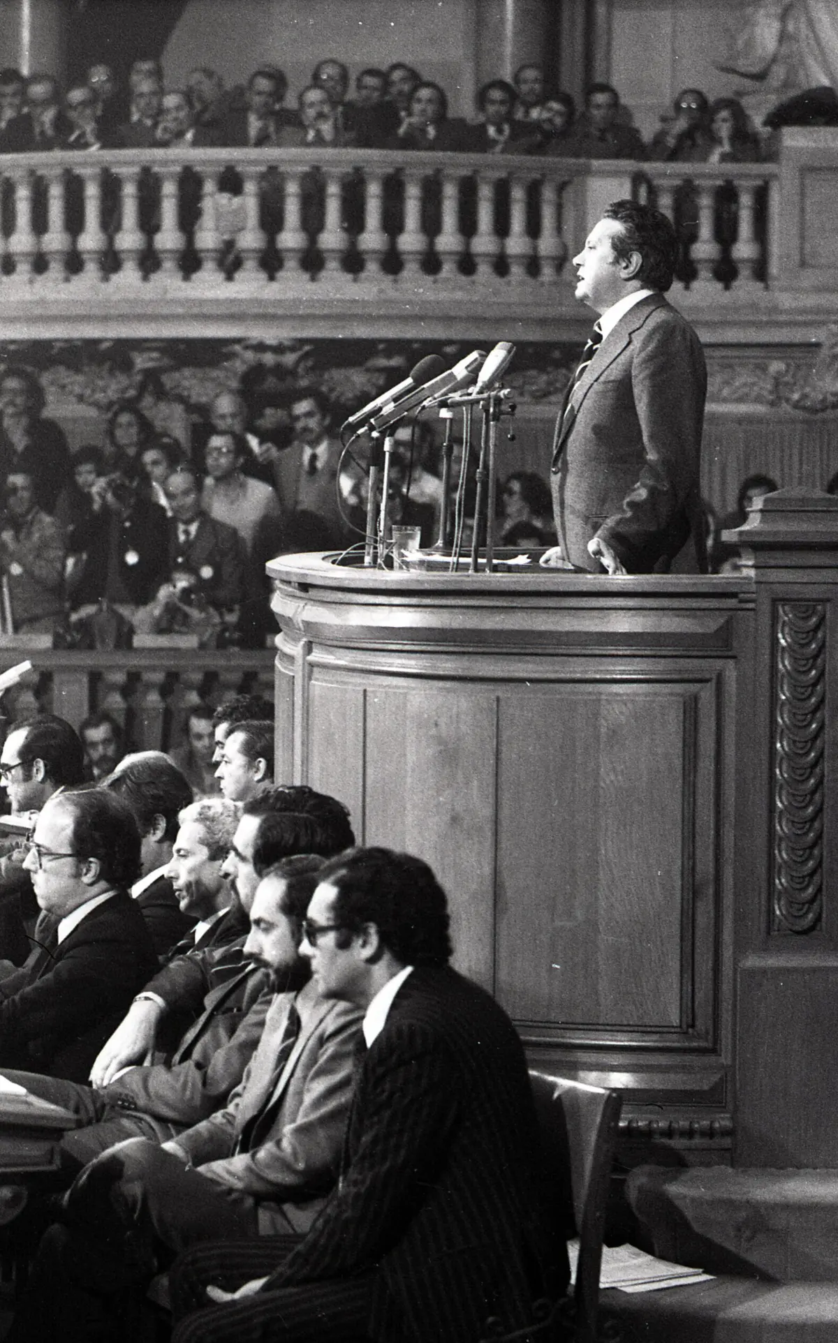 Imagem de contexto do artigo Do período revolucionário aos anos como Presidente: exposição mostra "alegria de viver" de Mário Soares