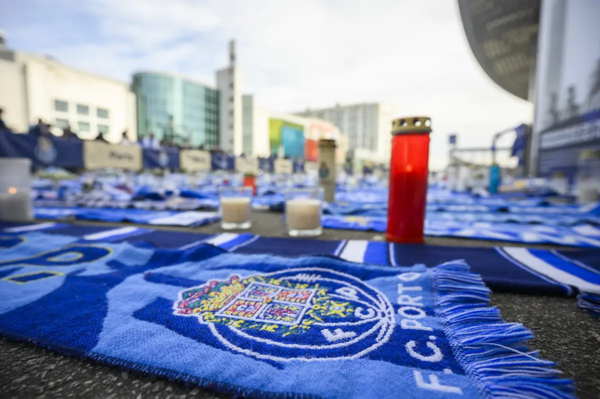 Imagem de contexto do artigo FC Porto critica silêncio de Benfica e Sporting nas homenagens a Pinto da Costa: "Indigno das instituições que representam"