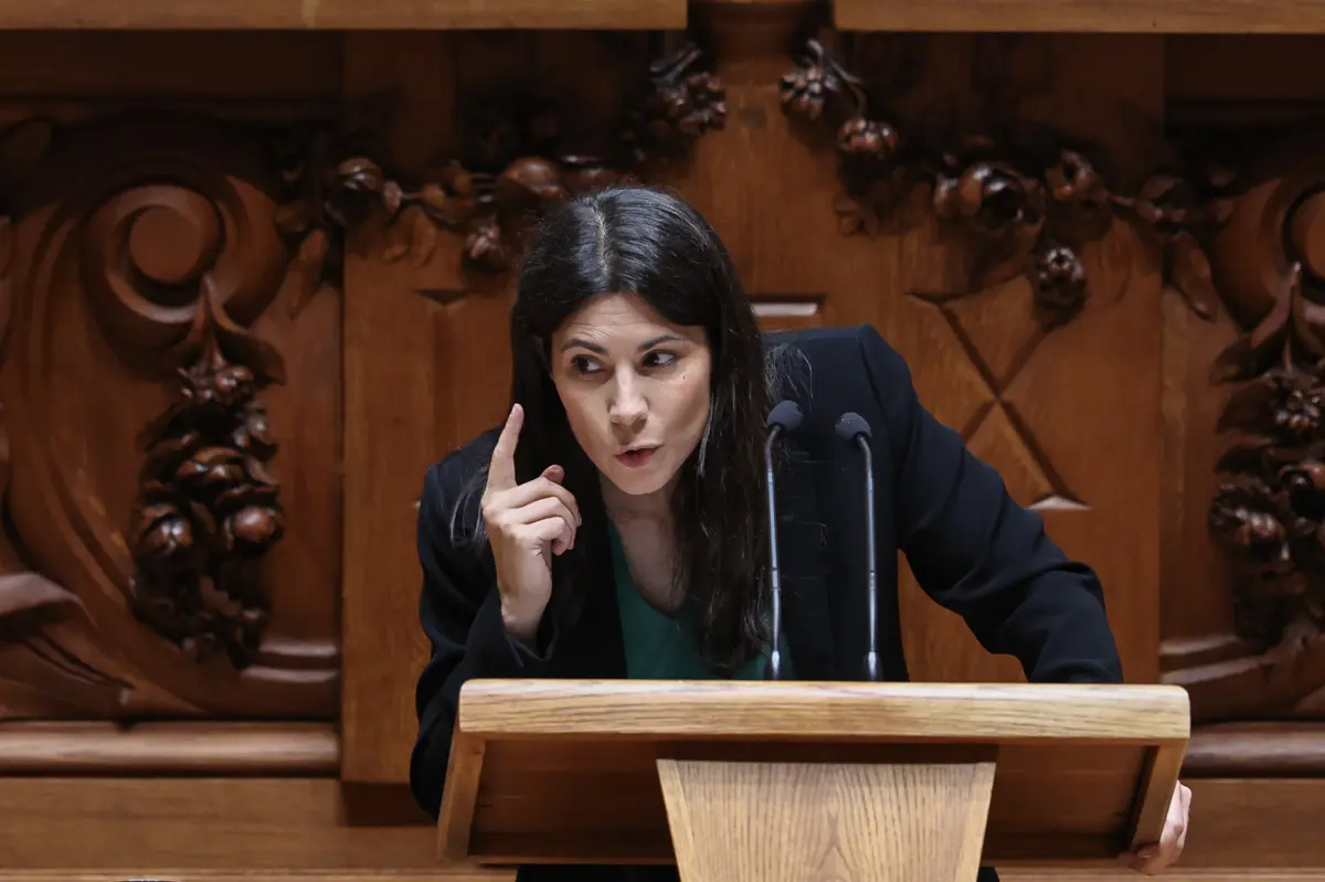 Mariana Mortágua sublinha que os benefícios da educação sexual estão comprovados