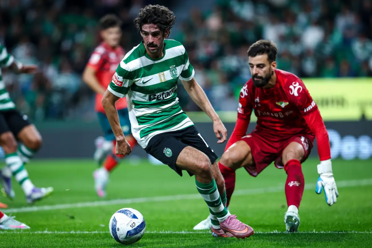 Imagem de contexto do artigo Penáltis deram aquilo que André Ferreira adiou, mas Sporting não ficou por aqui. Veja os golos