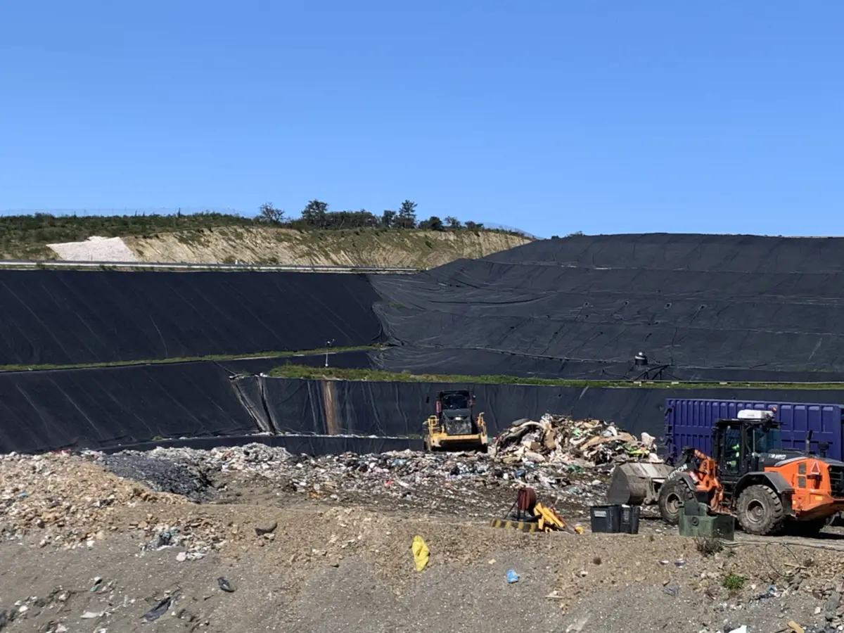 Imagem de contexto do artigo Aterros sanitários no limite: portugueses reciclam apenas 14% dos resíduos