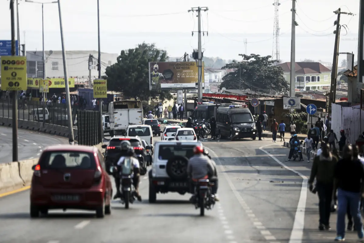 Imagem de contexto do artigo Tumultos em Luanda. Consulado de Portugal desaconselha deslocações desnecessárias