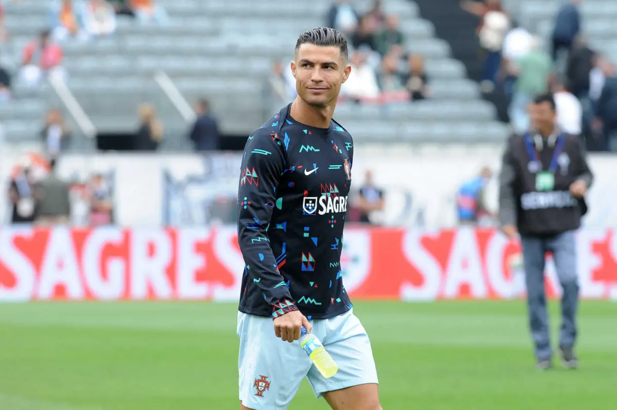 Imagem de contexto do artigo "Vitória, vitória, vitória." Os prognósticos dos portugueses para a estreia de Portugal no Euro 2024