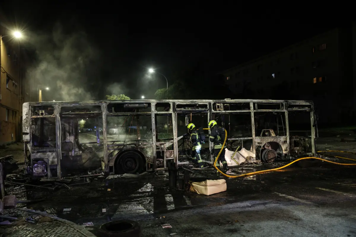 Imagem de contexto do artigo Carris alerta para "desvios pontuais" devido a desacatos após morte de homem baleado pela PSP
