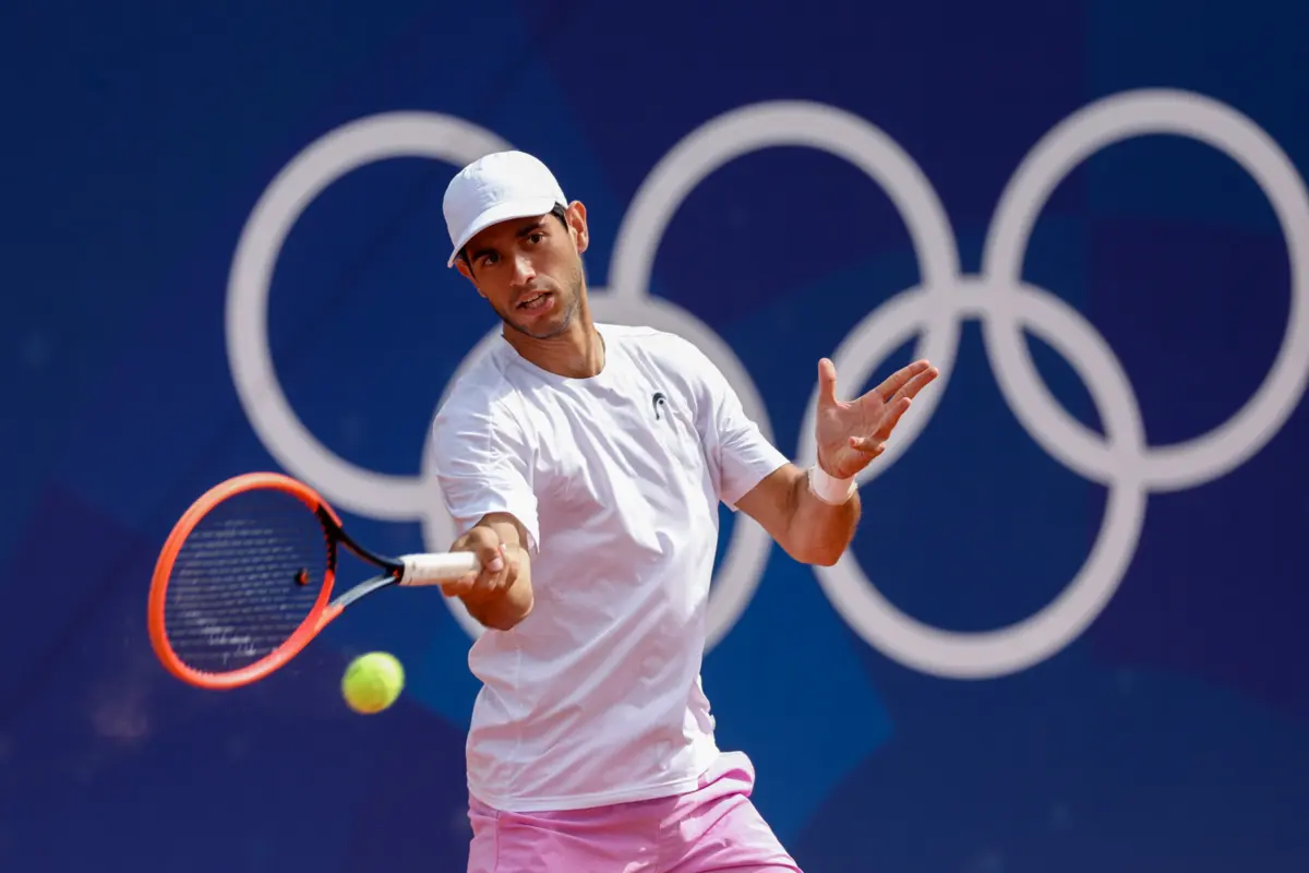 Imagem de contexto do artigo "Sinto-me bem." Nuno Borges em forma para a estreia portuguesa no ténis