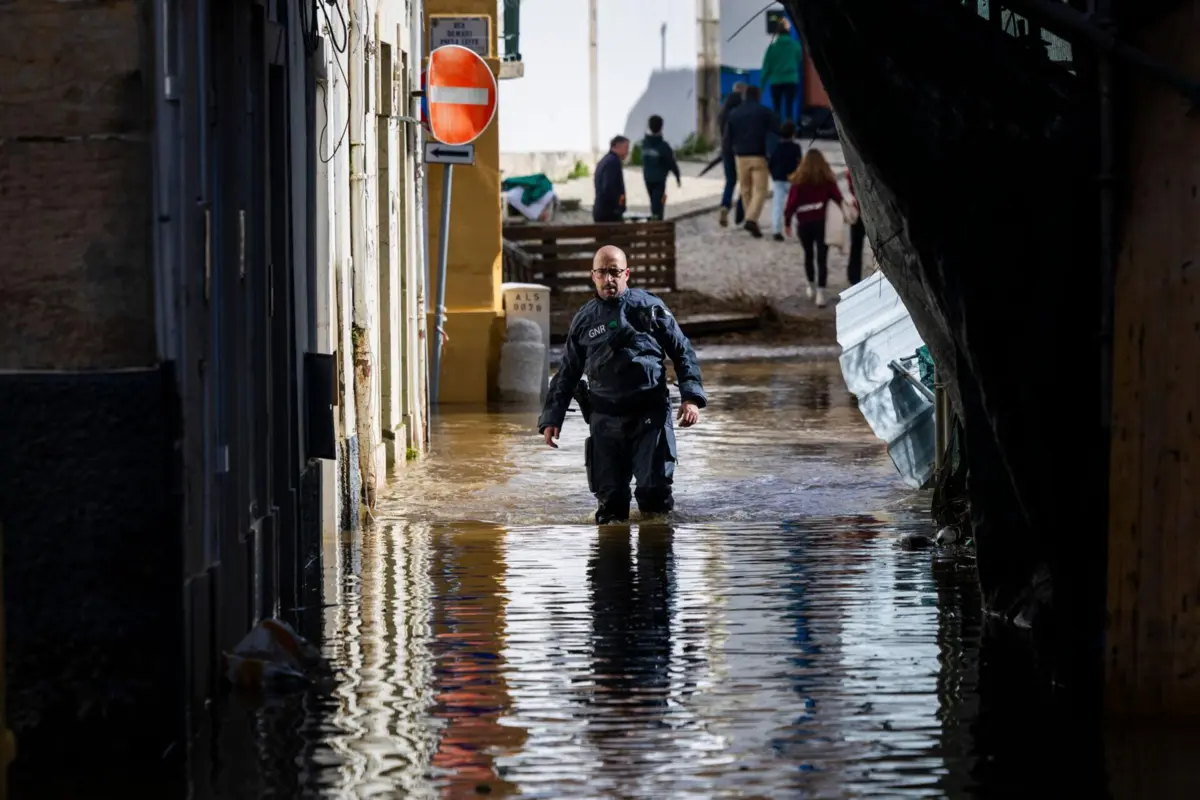 Imagem de contexto do artigo Nível do Sado baixou, mas autarca de Alcácer do Sal continua preocupada: "A chuva não parou"