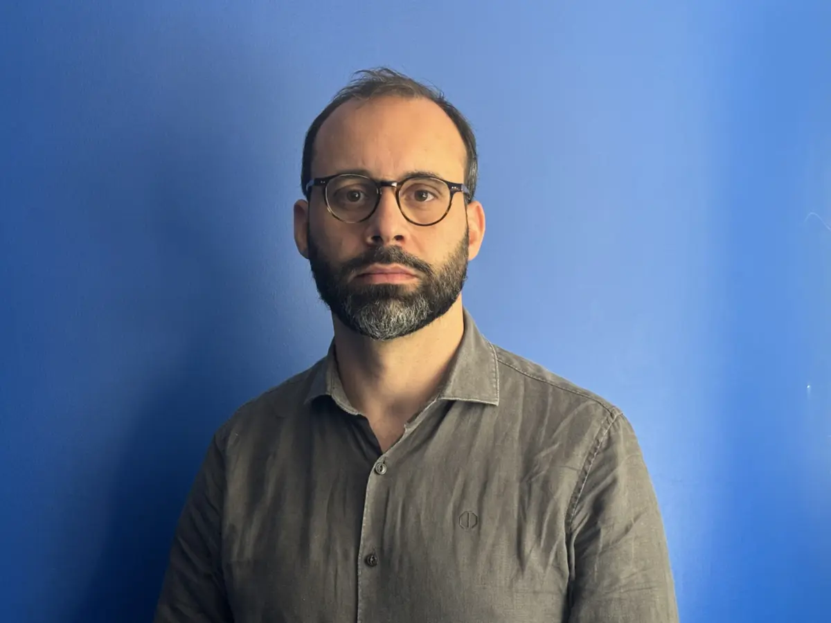 Imagem de contexto do artigo "Portugal desliza para políticas autoritárias e discriminatórias, onde o discurso de ódio começa a ser pesado demais para não notarmos"