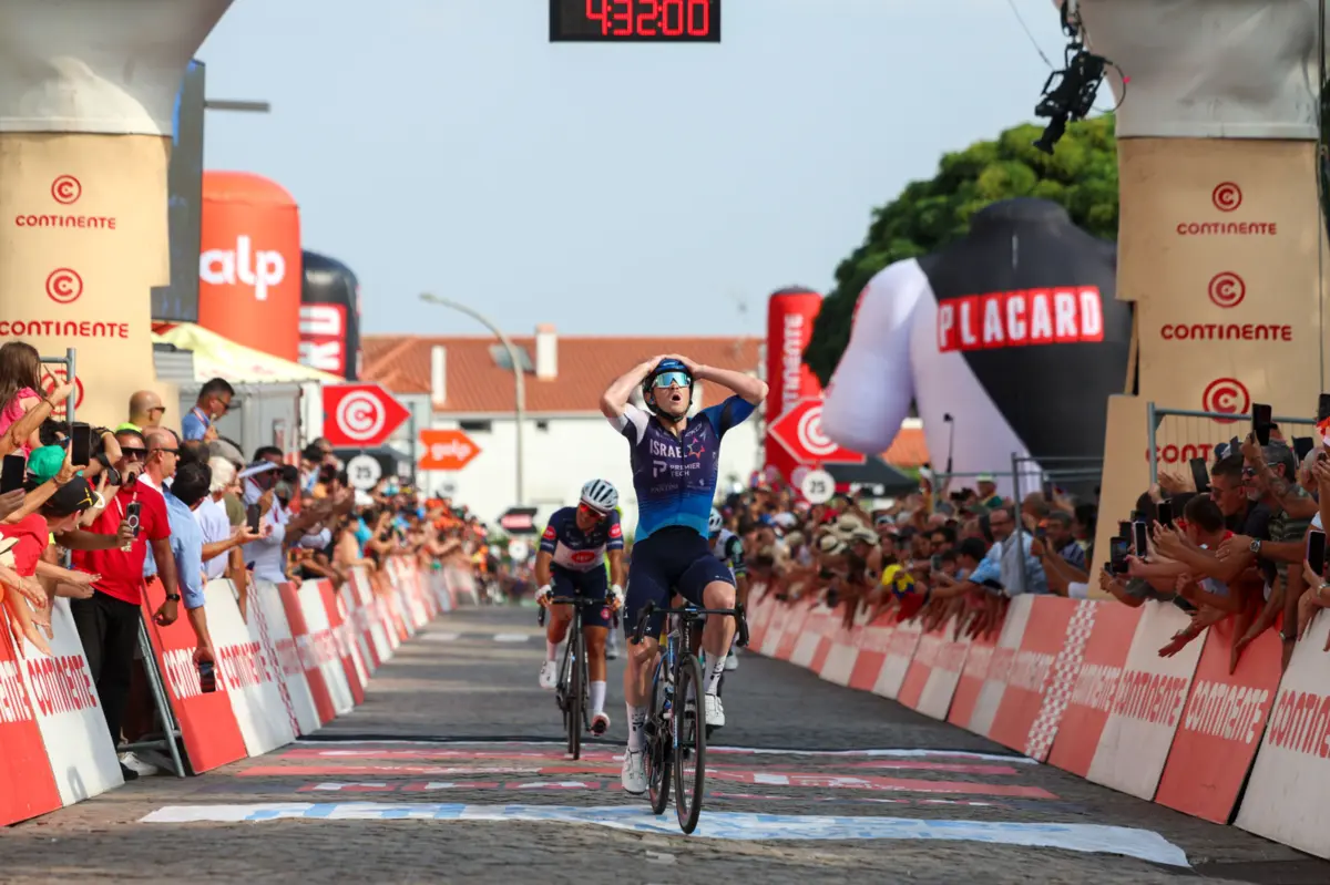 Imagem de contexto do artigo Brady Gilmore bisa na Volta a Portugal com triunfo na Guarda, Artem Nych mantém liderança