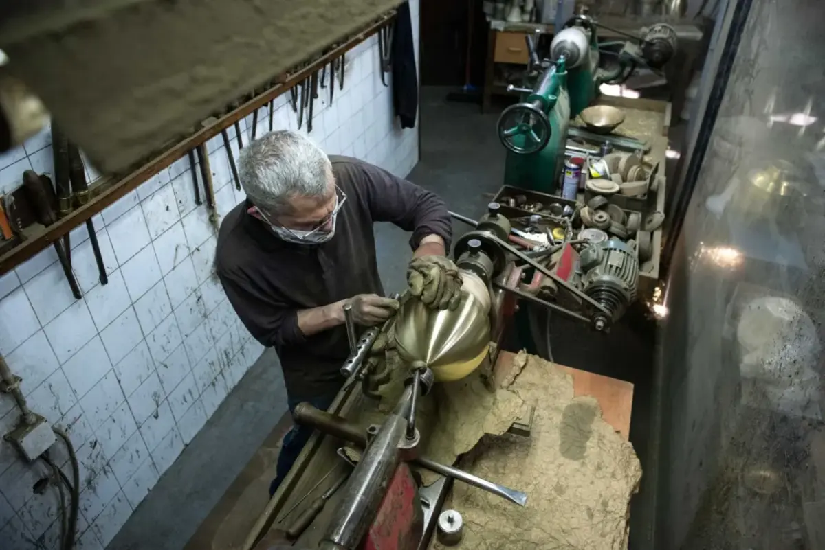 Imagem de contexto do artigo "Entidades governamentais em banho-maria." Empresas metalúrgicas e eletromecânicas pedem "estabilidade" após eleições