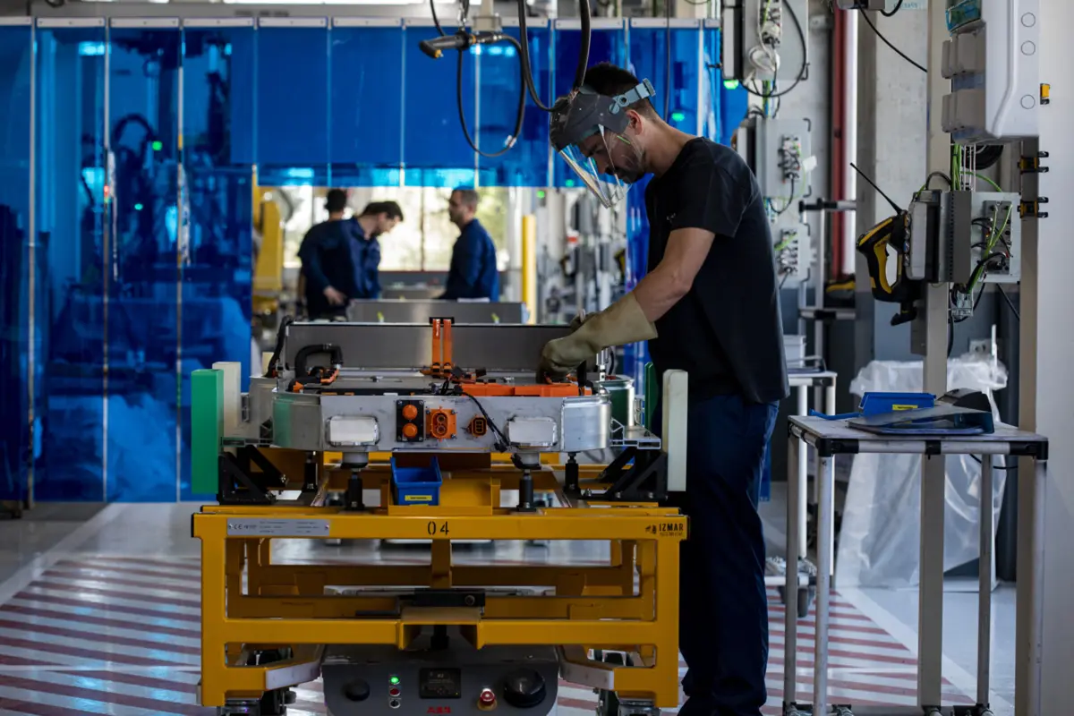 Imagem de contexto do artigo Demissão de Carlos Tavares não preocupa trabalhadores da Stellantis Mangualde