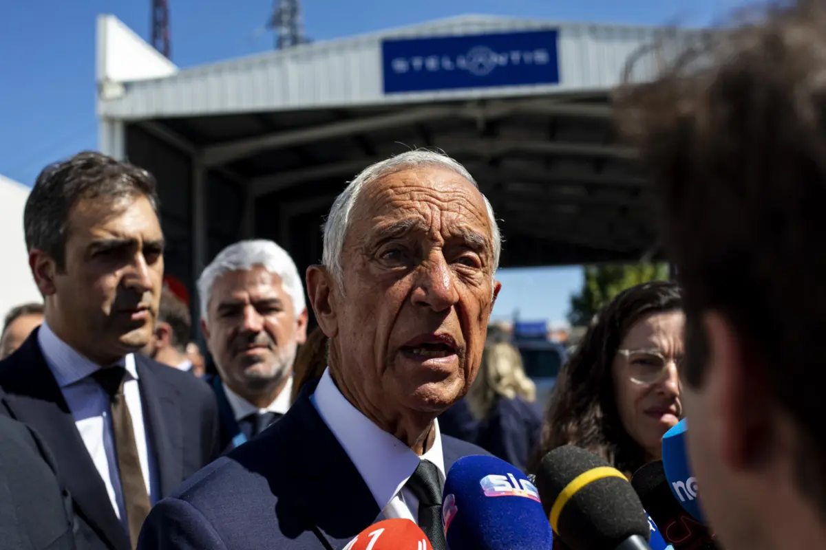 Imagem de contexto do artigo Marcelo lamenta morte de dois portugueses em acidente de trabalho na Suíça