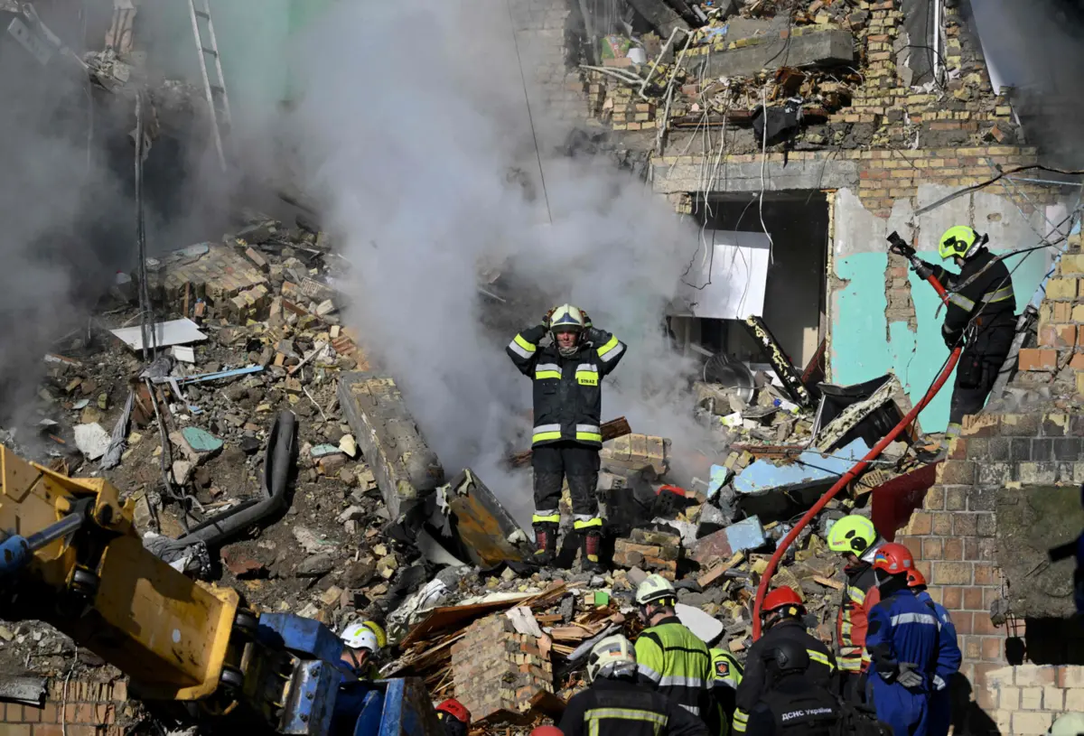 Imagem de contexto do artigo "Inqualificável." Portugal condena ataque russo que causou pelo menos 14 mortos