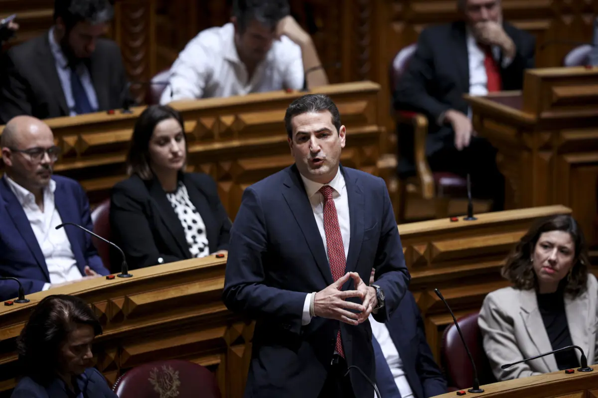 Imagem de contexto do artigo Hugo Soares não vê "cabimento para nova amnistia", mas admite que "vale a pena" estudar pedido da Igreja Católica