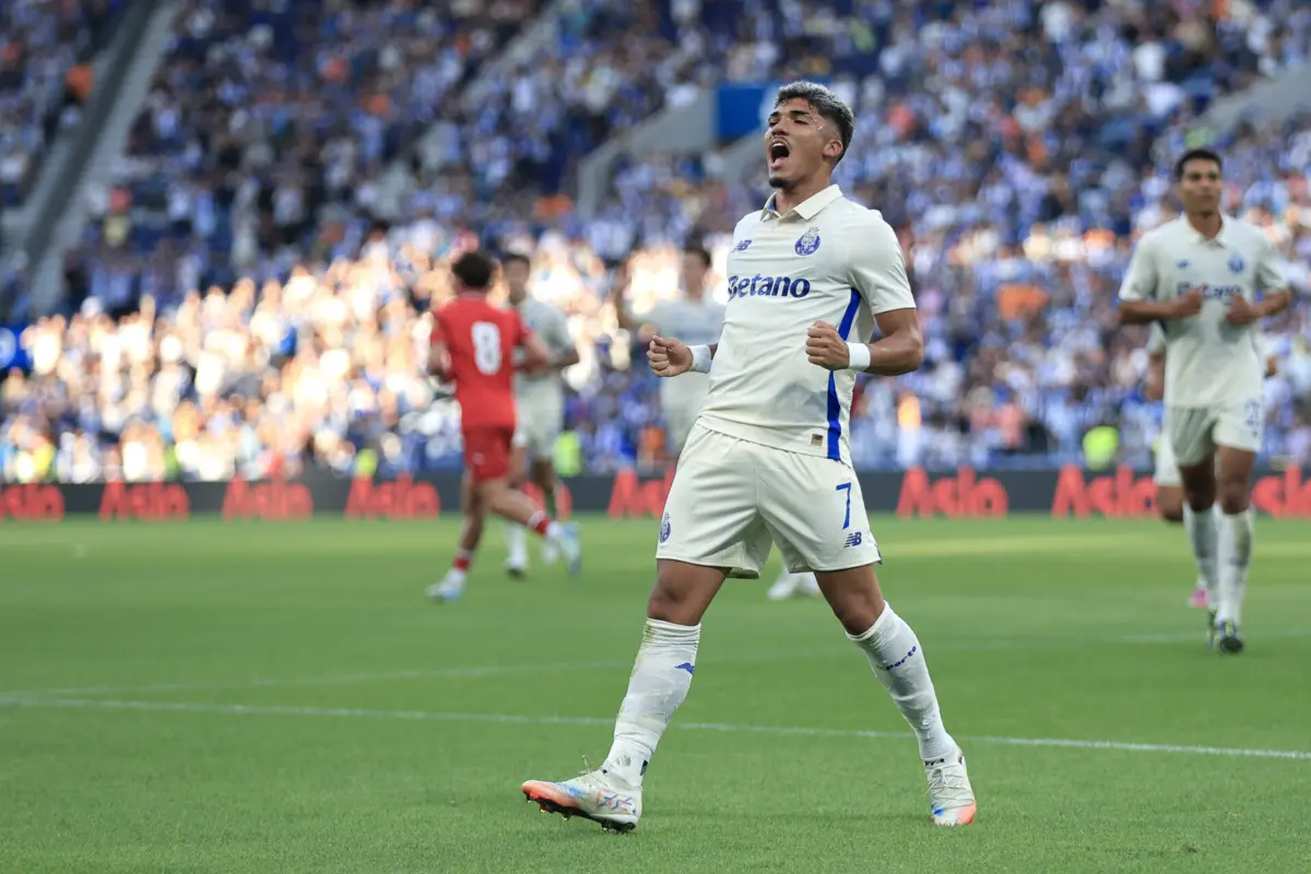 O FC Porto apresenta-se aos sócios no próximo domingo, dia 3 de agosto, frente ao Atlético de Madrid