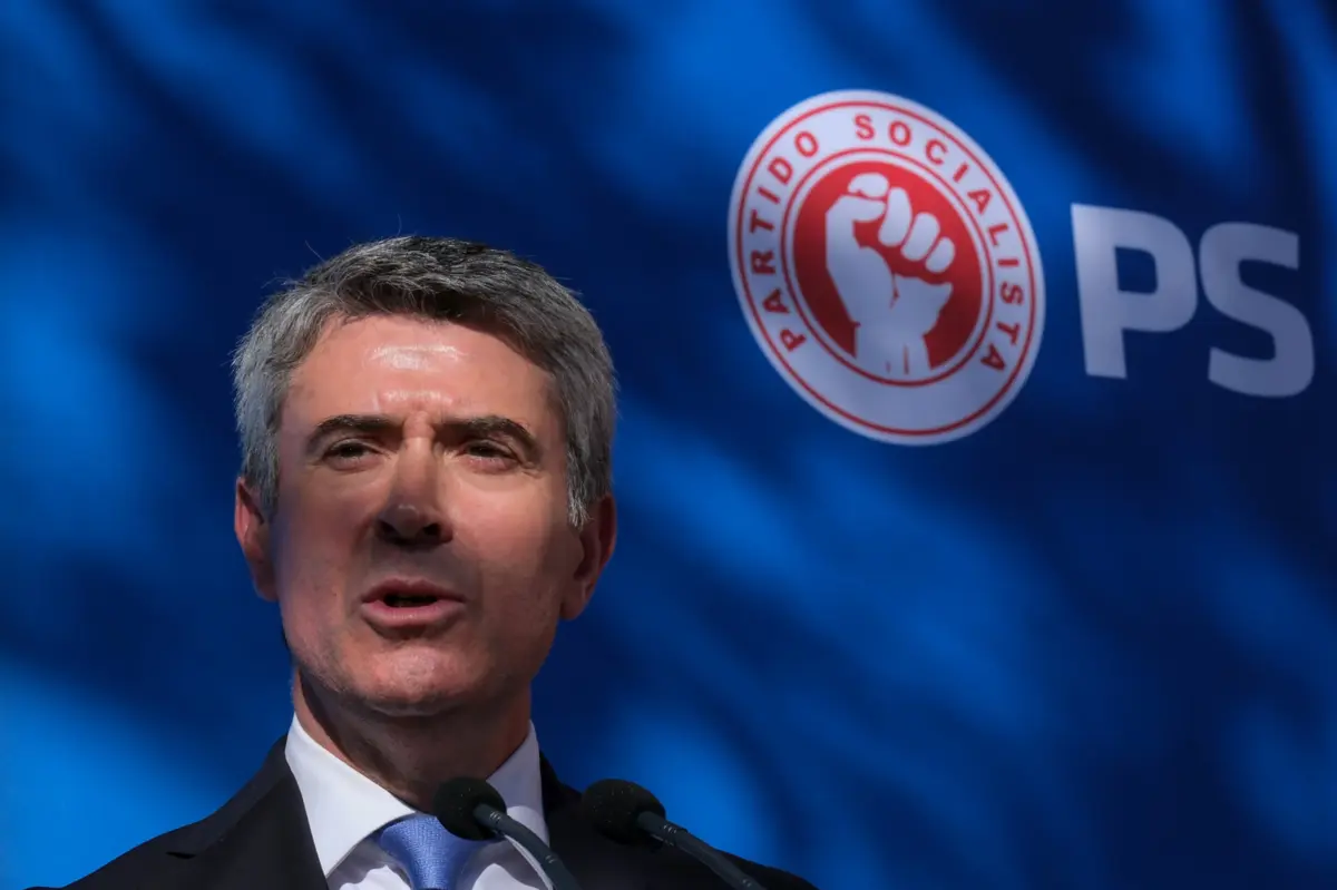 Imagem de contexto do artigo Carneiro a favor de redução de IRS, mas avisa que é preciso "cuidar da estabilidade das contas públicas" e da "justiça social"