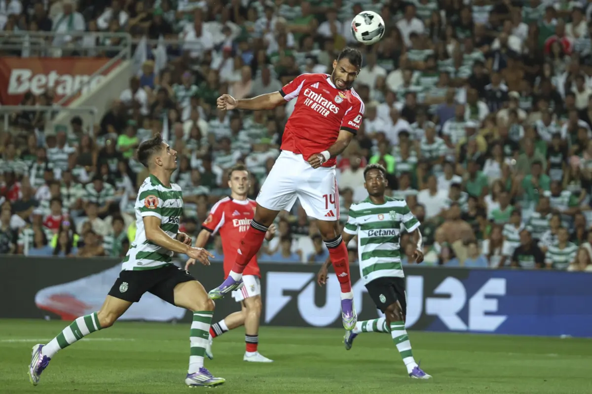 Imagem de contexto do artigo Benfica entra com o pé direito (de Pavlidis) e tira as teimas na Supertaça. Veja os golos