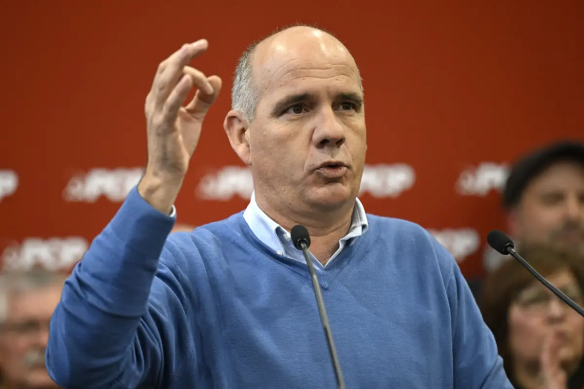 Imagem de contexto do artigo PCP acusa PS de “entregar-se nas mãos do PSD” ao prometer viabilizar programa de Governo