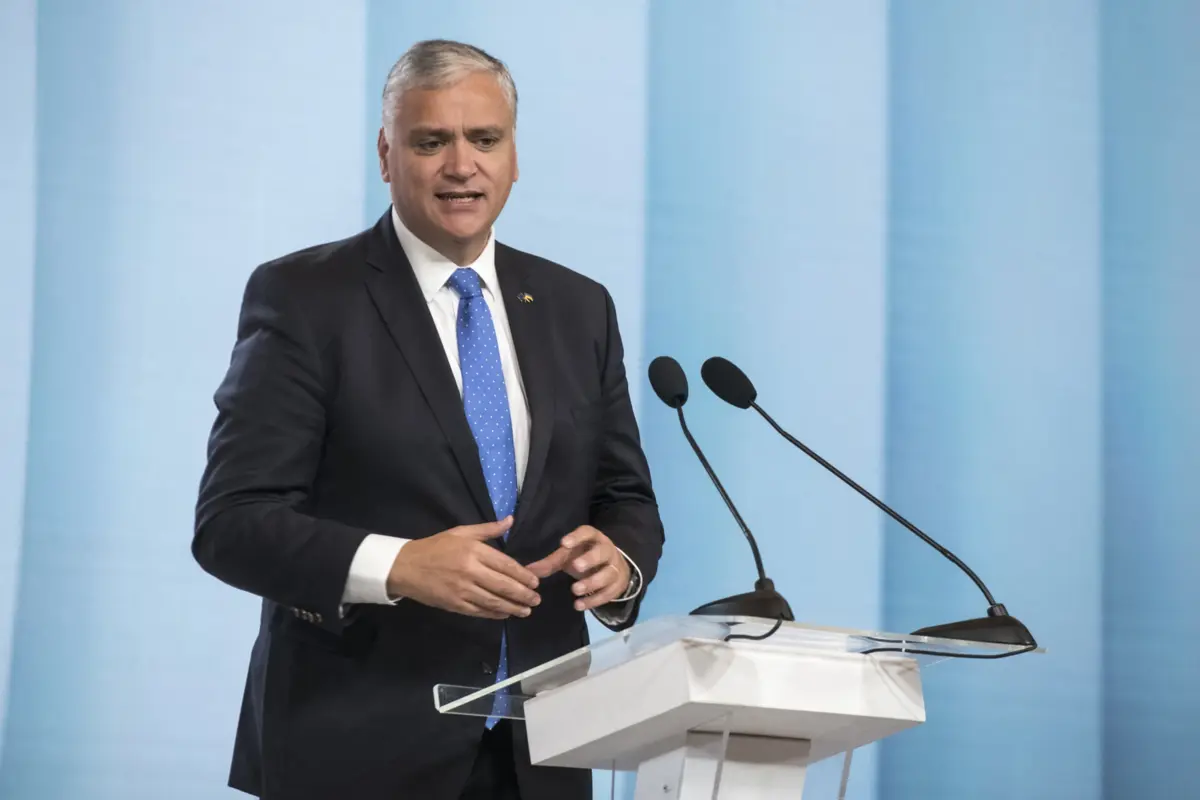 Imagem de contexto do artigo "Parece-me estranho que a Base das Lajes seja encarada quase como se se tratasse de uma base americana"